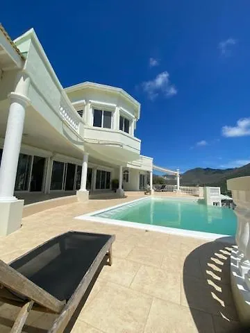 Grand Case Palace 0*, Grand Case